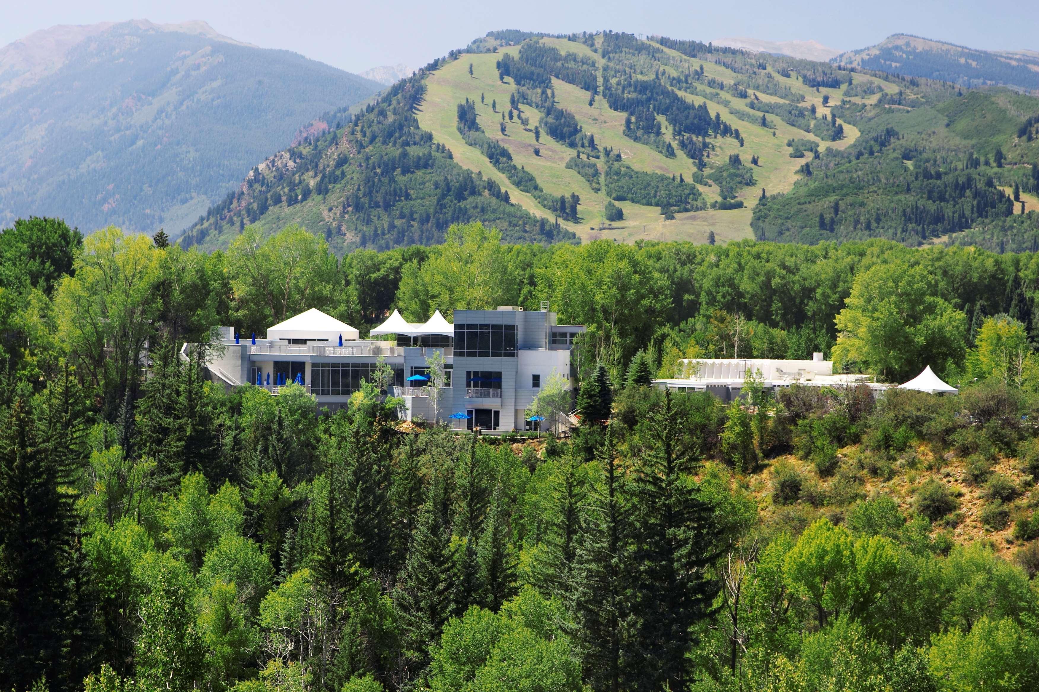 Aspen Meadows Resort Luaran gambar