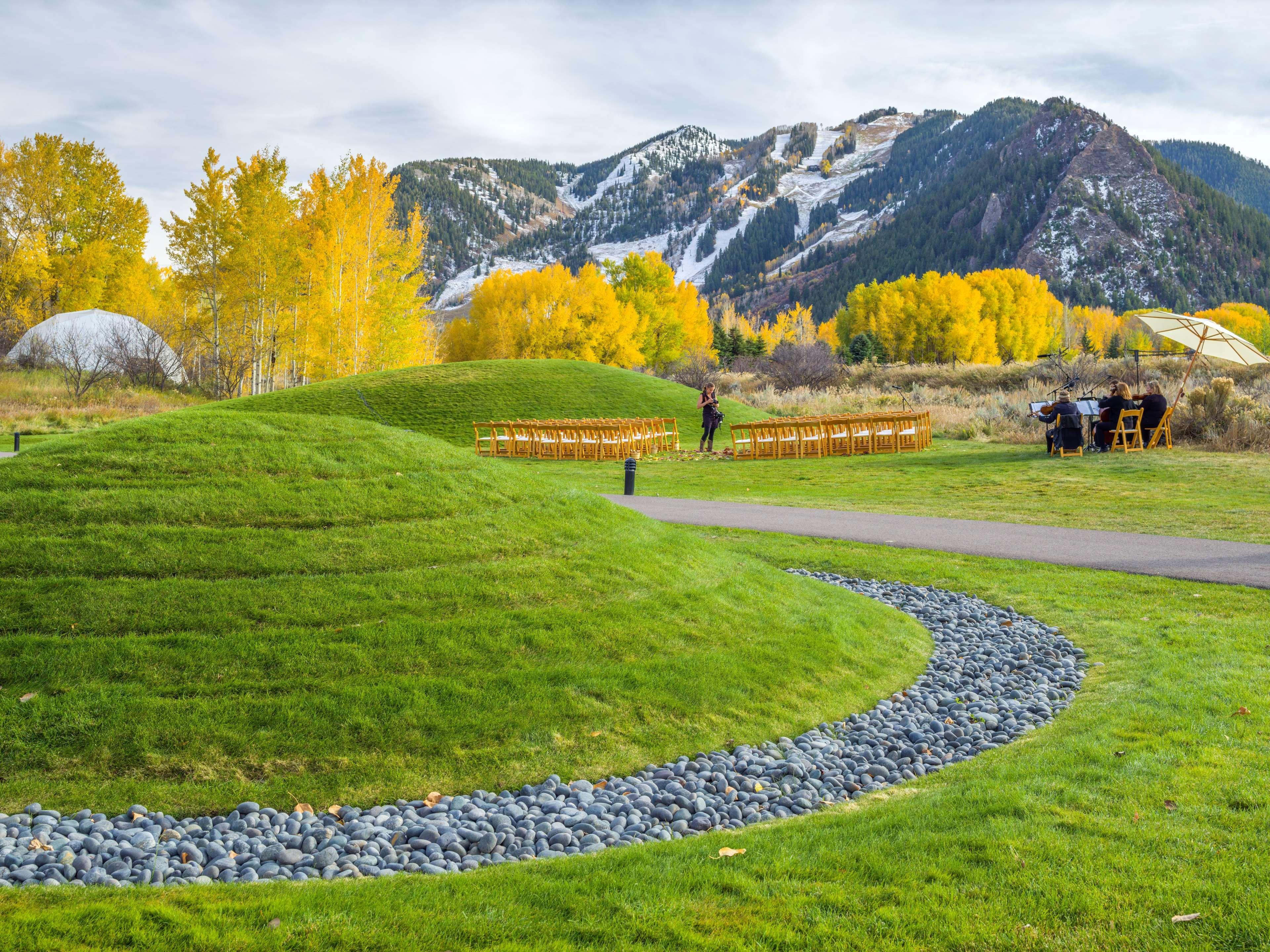 Aspen Meadows Resort Luaran gambar